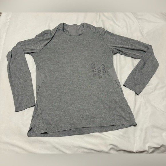 Lululemon Fast and Free T Shirt - Picture 4 of 9